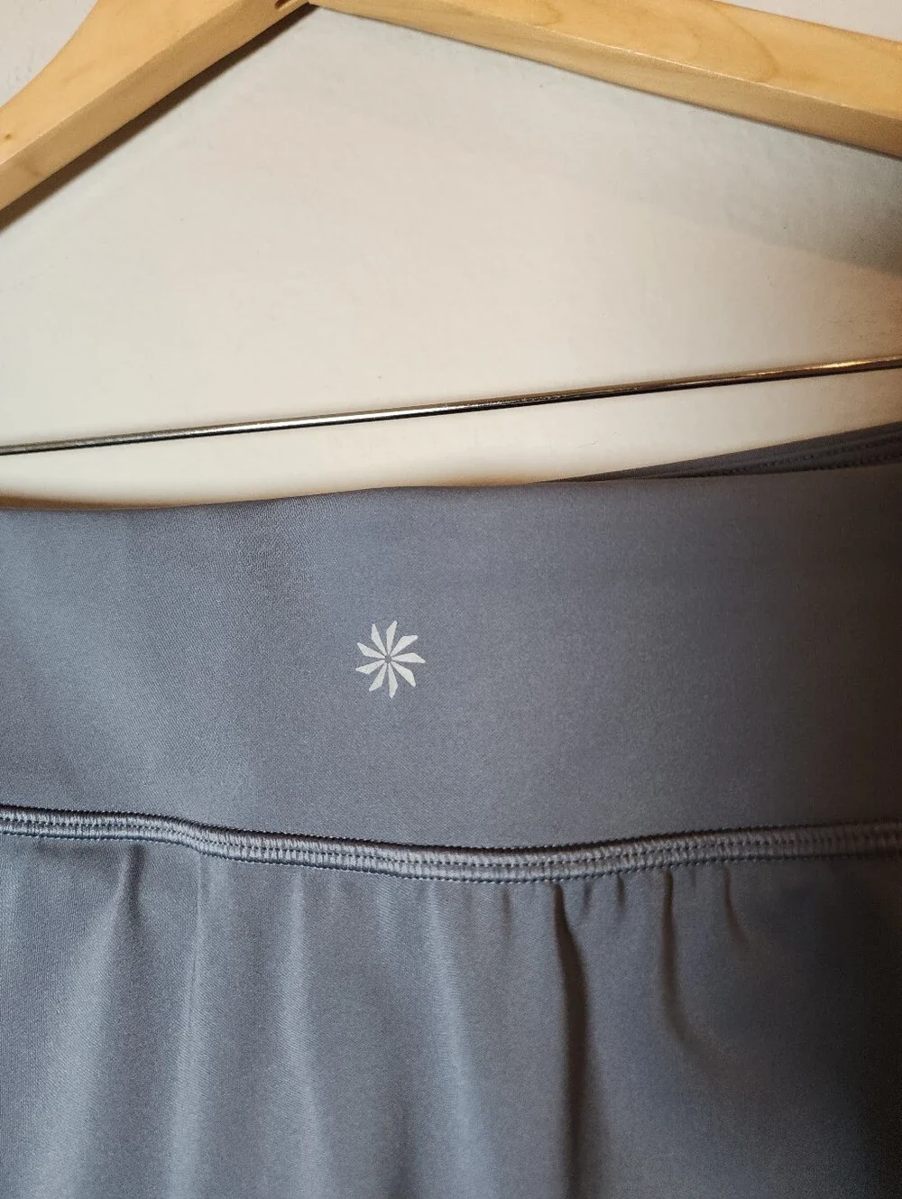 NWT Athleta Crosscourt High Rise Tipped Skort Grey Blue Pull On Size Large